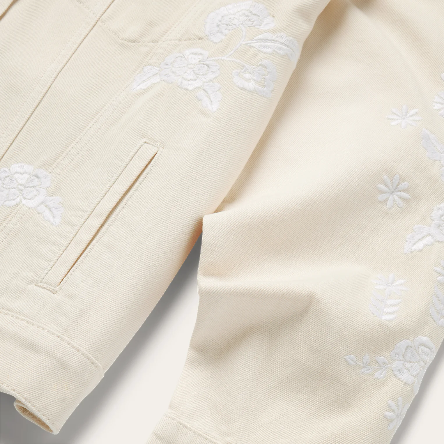 Embroidered Cream Denim Jacket - Image 4