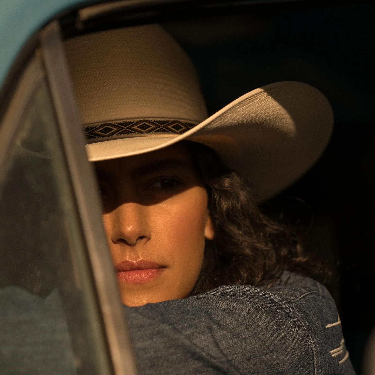 Fairfax 10X Straw Cowboy Hat - Image 4