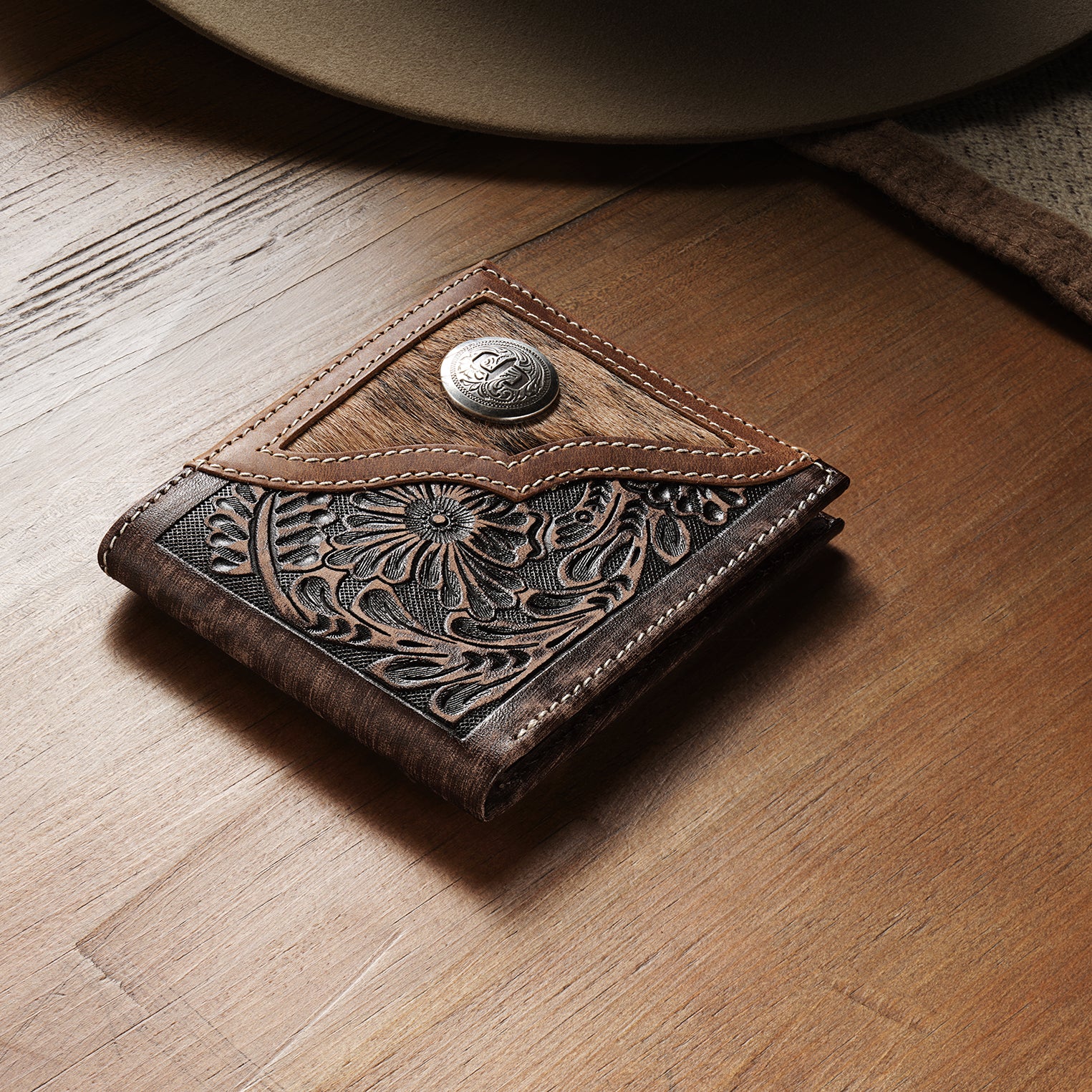 Hair-On-Hide Concho Bi-Fold Wallet - Image 3