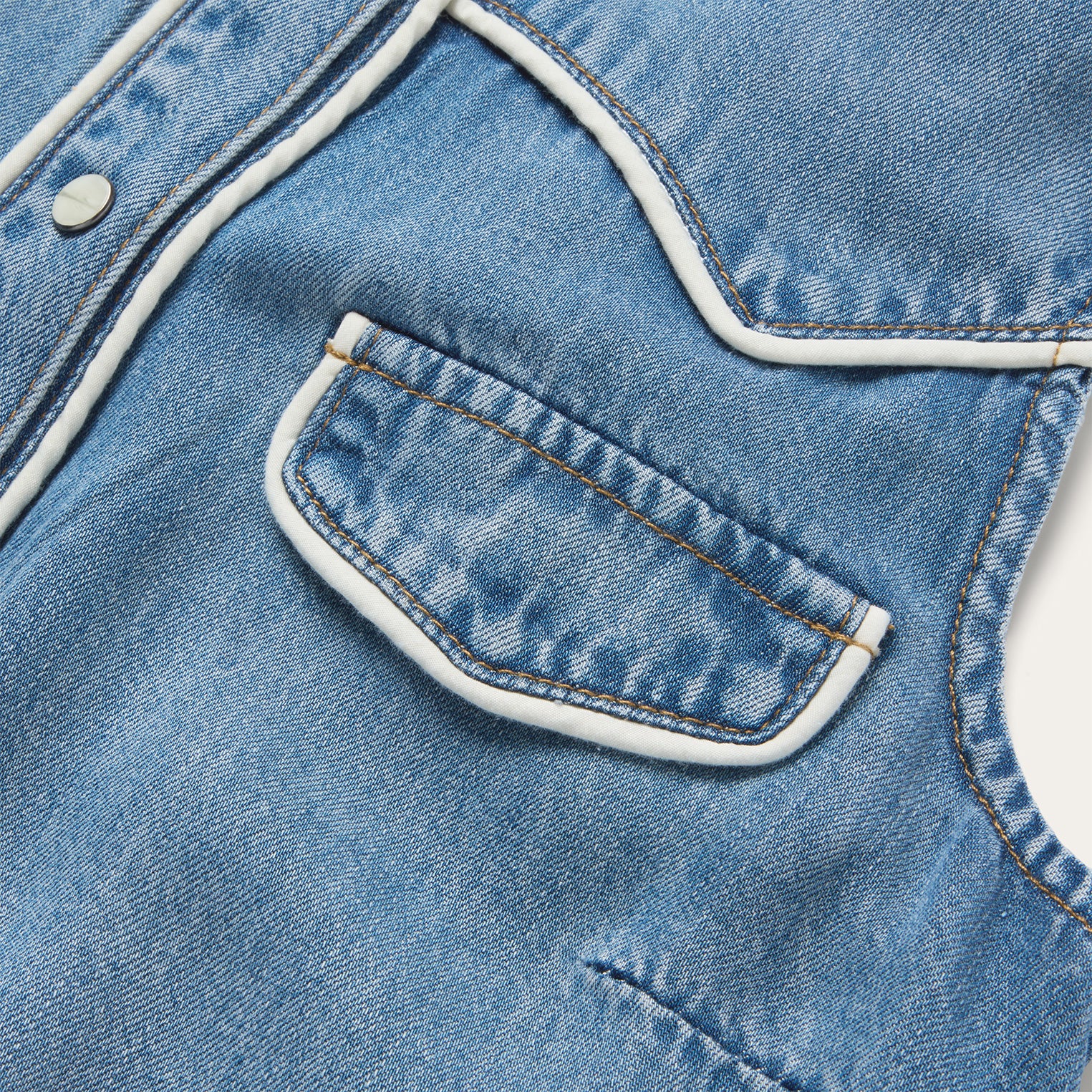 Piped Denim Sleeveless Shirt - Image 5
